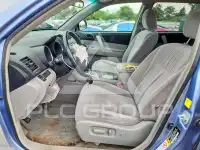 2010 Toyota Highlander фото