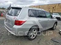 2010 Toyota Highlander photo
