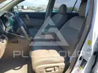 2010 Toyota Highlander photo