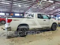 2010 Toyota  фото