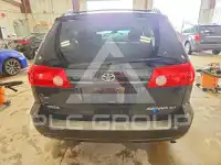2010 Toyota SIENNA фото