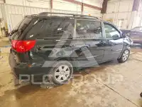 2010 Toyota SIENNA фото