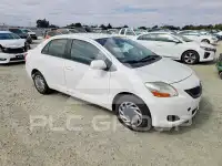 2010 Toyota YARIS фото