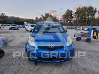2010 Toyota YARIS фото