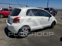 2010 Toyota YARIS фото
