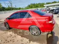 2010 Toyota YARIS фото