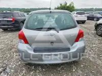 2010 Toyota YARIS фото