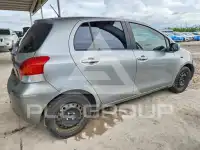 2010 Toyota YARIS фото