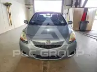 2010 Toyota YARIS фото