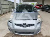 2010 Toyota YARIS фото