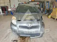 2010 Toyota YARIS фото