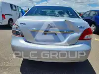2010 Toyota YARIS фото
