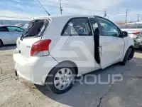 2010 Toyota YARIS фото