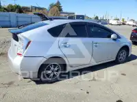 2010 Toyota PRIUS фото