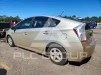 2010 Toyota PRIUS фото