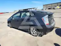 2010 Toyota PRIUS фото