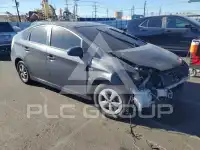 2010 Toyota PRIUS фото