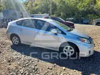 2010 Toyota PRIUS фото