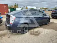 2010 Toyota PRIUS фото