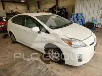 2010 Toyota PRIUS фото