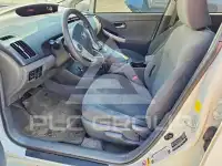 2010 Toyota PRIUS фото