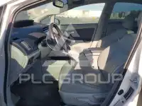 2010 Toyota PRIUS фото