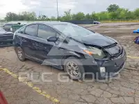 2010 Toyota PRIUS фото
