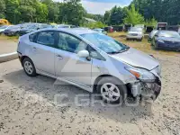 2010 Toyota PRIUS фото