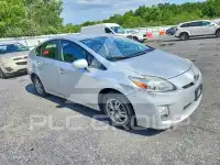 2010 Toyota PRIUS фото