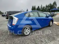 2010 Toyota PRIUS фото