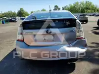 2010 Toyota PRIUS фото