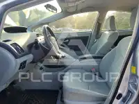 2010 Toyota PRIUS фото