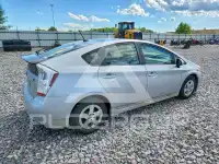 2010 Toyota PRIUS фото