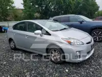 2010 Toyota PRIUS фото