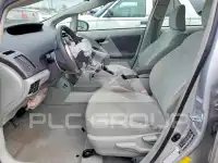 2010 Toyota PRIUS фото