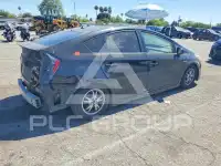2010 Toyota PRIUS фото