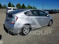 2010 Toyota PRIUS фото