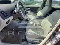 2010 Toyota PRIUS фото