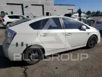 2010 Toyota PRIUS фото