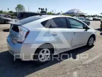 2010 Toyota PRIUS фото