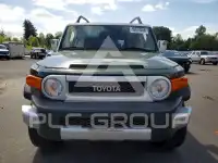 2010 Toyota FJ Cruiser фото
