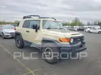 2010 Toyota FJ Cruiser фото