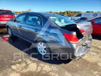 2010 Toyota AVALON фото