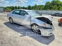 2010 Toyota AVALON фото