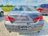 2010 Toyota AVALON photo