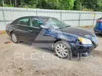 2010 Toyota AVALON photo