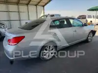 2010 Toyota AVALON фото