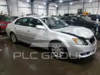 2010 Toyota AVALON фото