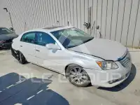 2010 Toyota AVALON photo