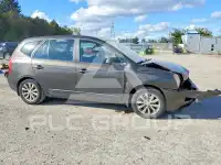 2010 KIA Rondo photo
